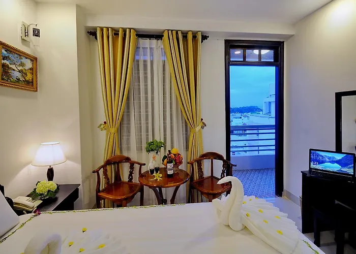 Full House Hotel